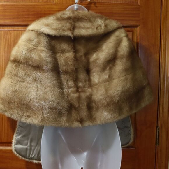 Vintage Mink or Fox Fur Stole Wrap with Pockets Old Money Glam Mob Wife OS - Picture 12 of 16